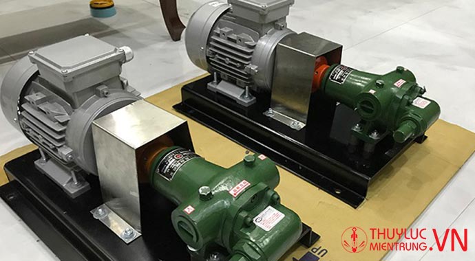 Nguyên lý làm việc và cấu tạo bơm thủy lực bánh răng ăn khớp trong