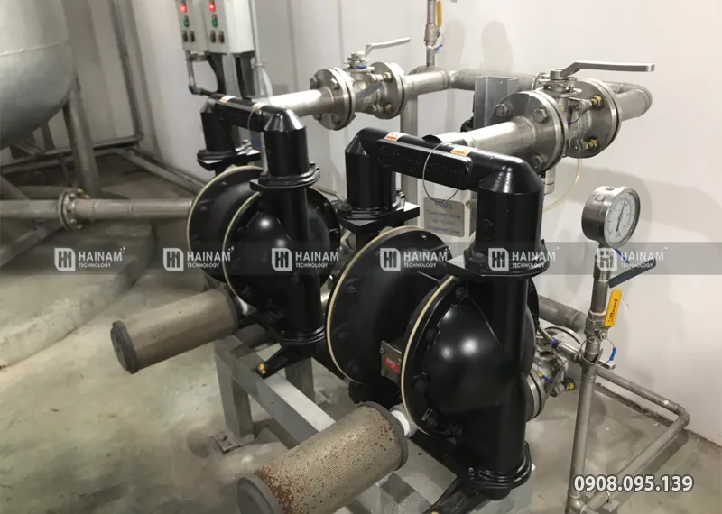 bơm màng aro bơm dầu thải công nghiệp