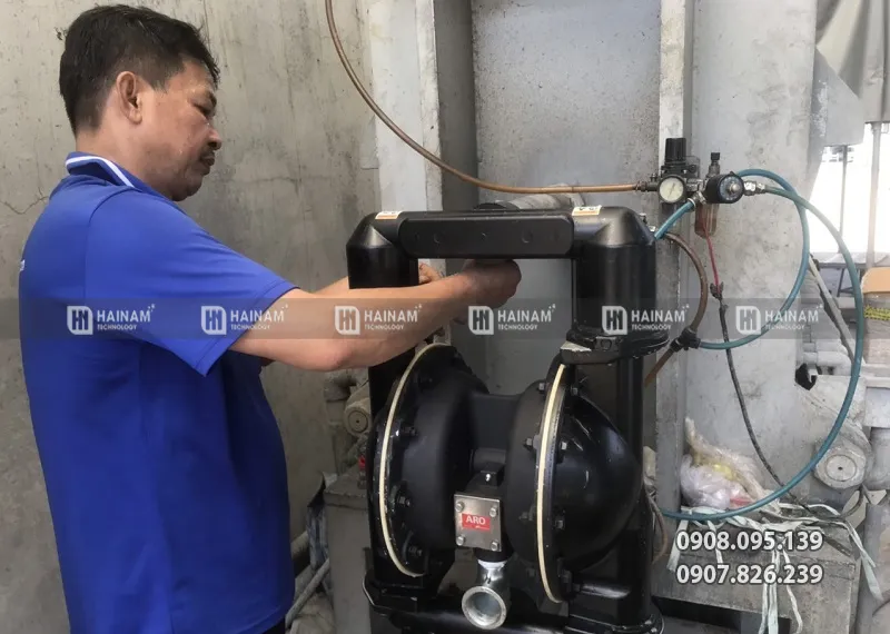 sửa bơm màng ARO